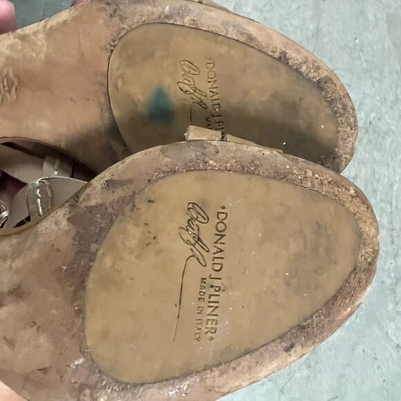 Donald J. Pliner (8) Y2K Tavish Tan Leather Strappy Stack Wood Heel Sandal Shoes - Picture 10 of 14